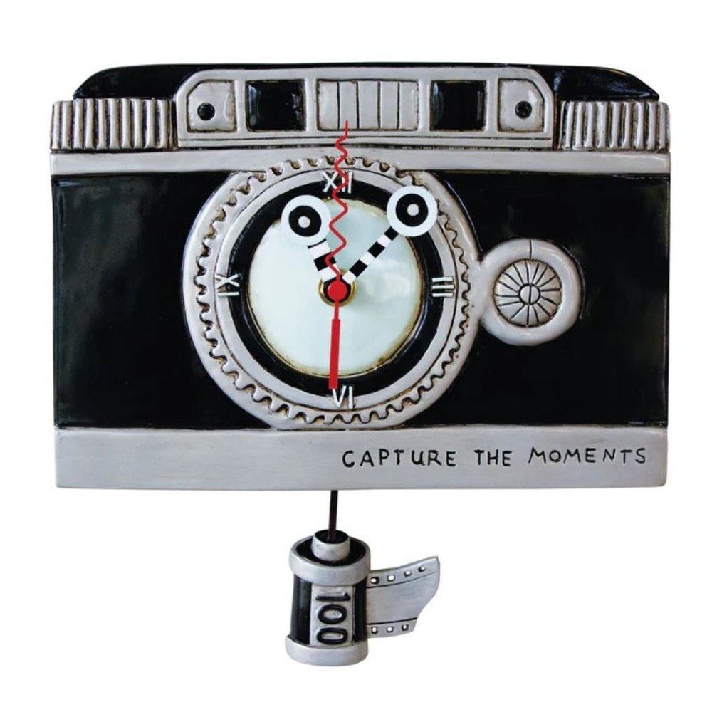 NIB Vintage Camera Clock